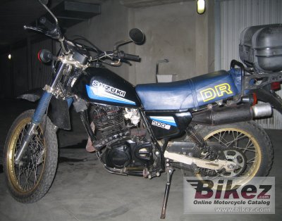 1982 Suzuki DR 500 S photo